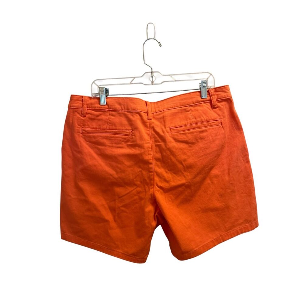 St. John’s Bay women’s shorts size 16 Georgia Peach NWT mid rise 7” short - Picture 2 of 4